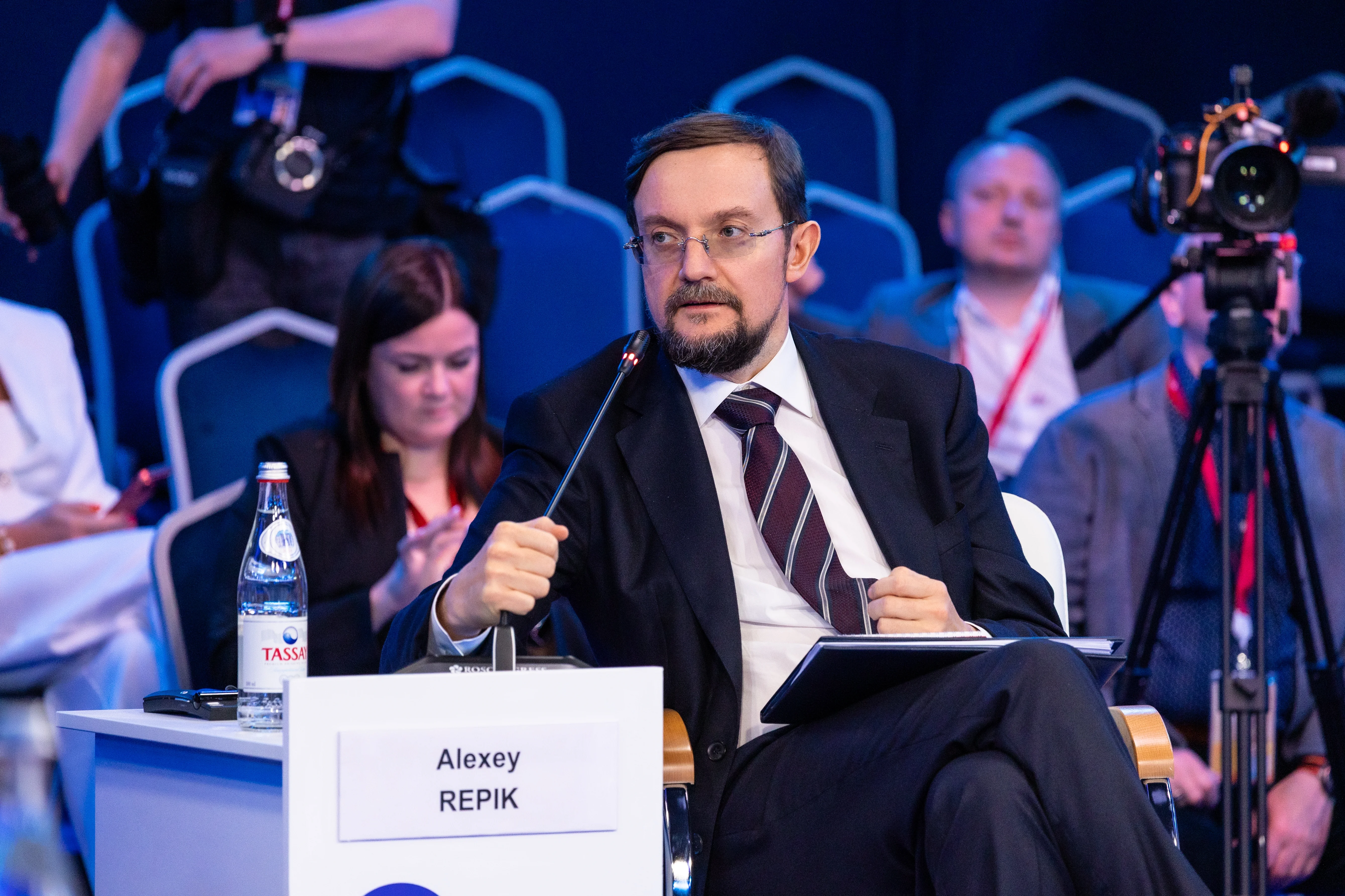 Алексей Репик на ПМЭФ призвал развивать в России цифровые промышленные платформы 