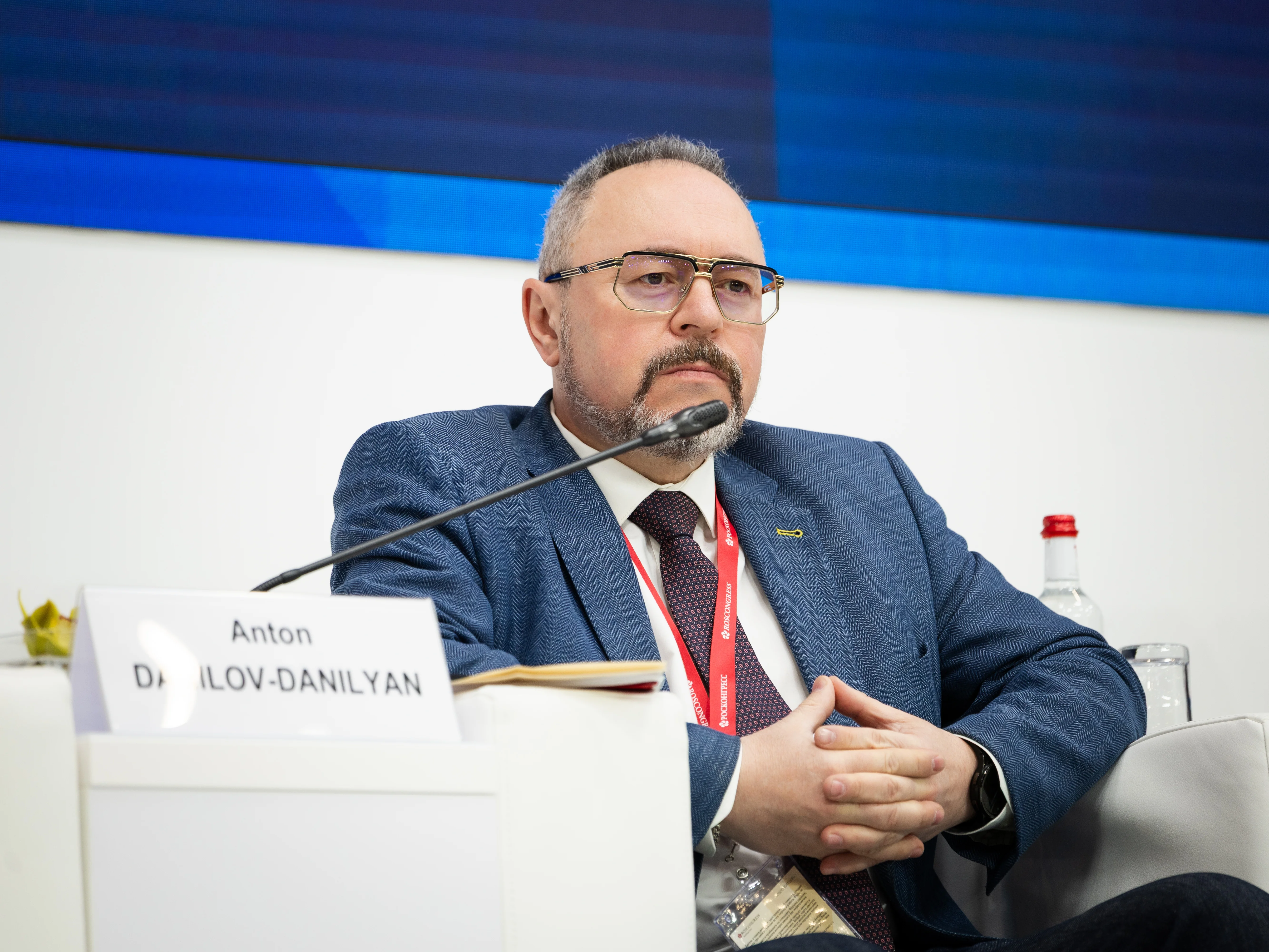 Антон Данилов-Данильян призвал власти поддержать рынок высокотехнологичных устройств для пожилых 