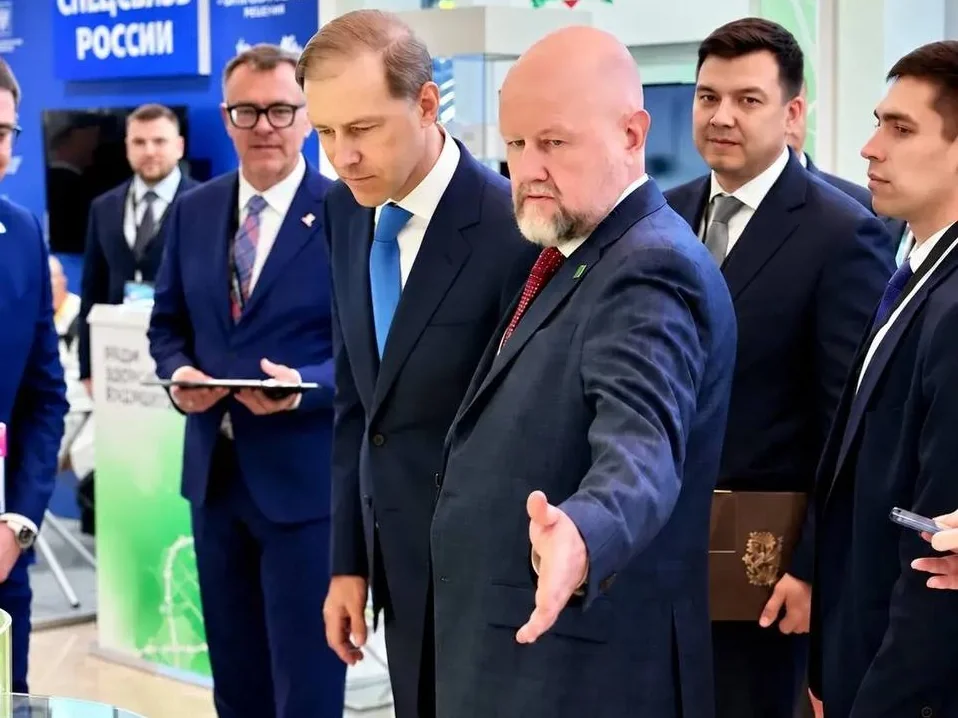 «Р-Фарм» представила Мантурову новые разработки и программу развития биотехпрепаратов
